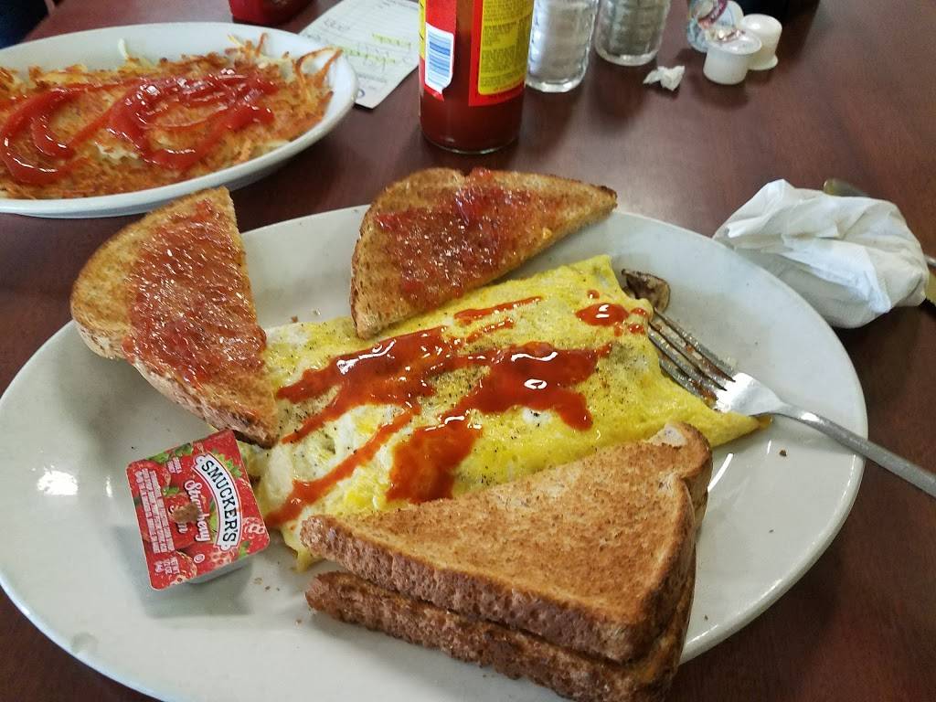 Red Arrow Restaurant | restaurant | 6843 North Old 27, Fremont, IN 46737, USA | 2608338889 OR +1 260-833-8889