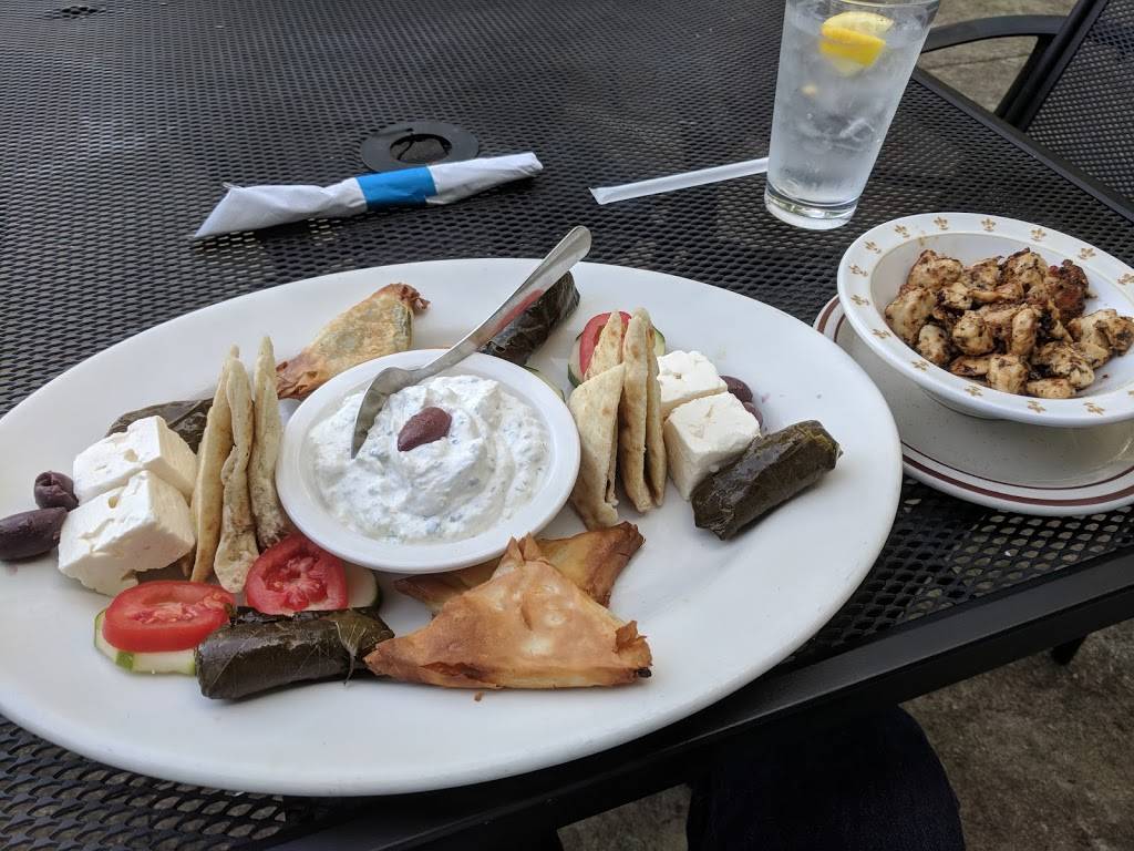 Yannas Taverna | restaurant | 12715 Warwick Blvd A, Newport News, VA 23606, USA | 7579303382 OR +1 757-930-3382