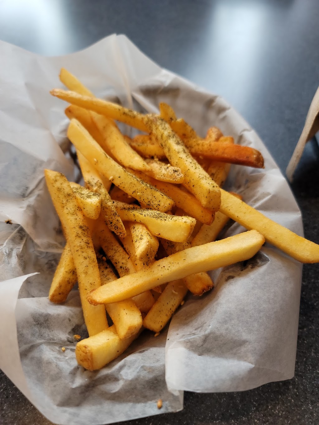 Sittoos Pita & Salads | restaurant | University Circle Place, 11365 Euclid Ave, Cleveland, OH 44106, USA | 2164174488 OR +1 216-417-4488