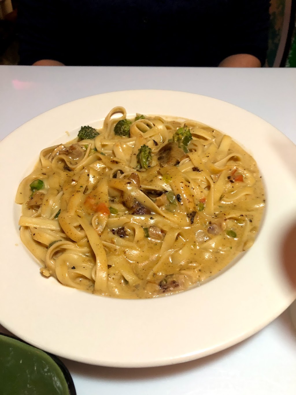 Desmonds Taste of Jamaica Restaurant | restaurant | 214 W Laurel Ave, Foley, AL 36535, USA | 2519703287 OR +1 251-970-3287