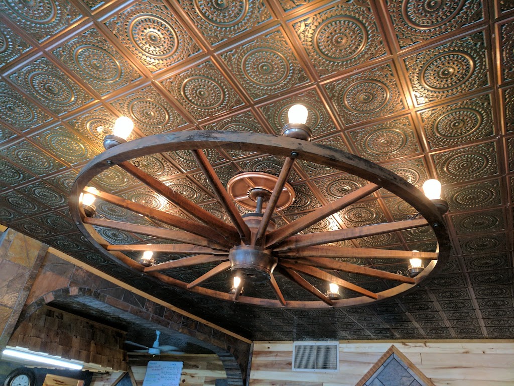 Coachlight Restaurant | restaurant | 423 W Washington St, Marquette, MI 49855, USA | 9062250522 OR +1 906-225-0522