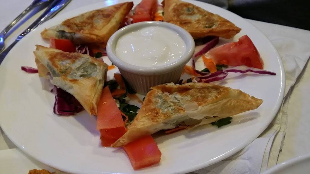 Troy Mediterranean grill | restaurant | 2908North, Broadway, Chicago, IL 60657, USA | 7737703866 OR +1 773-770-3866