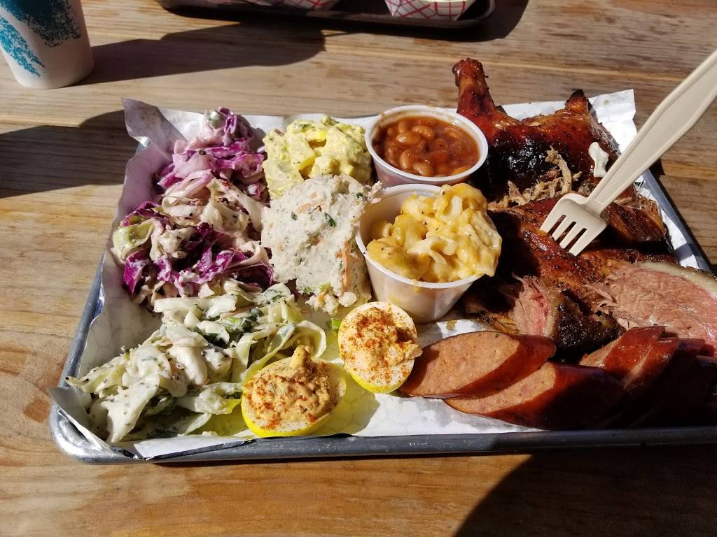 Juicy Pig Barbecue | restaurant | 708 N Locust St, Denton, TX 76201, USA | 9403870708 OR +1 940-387-0708