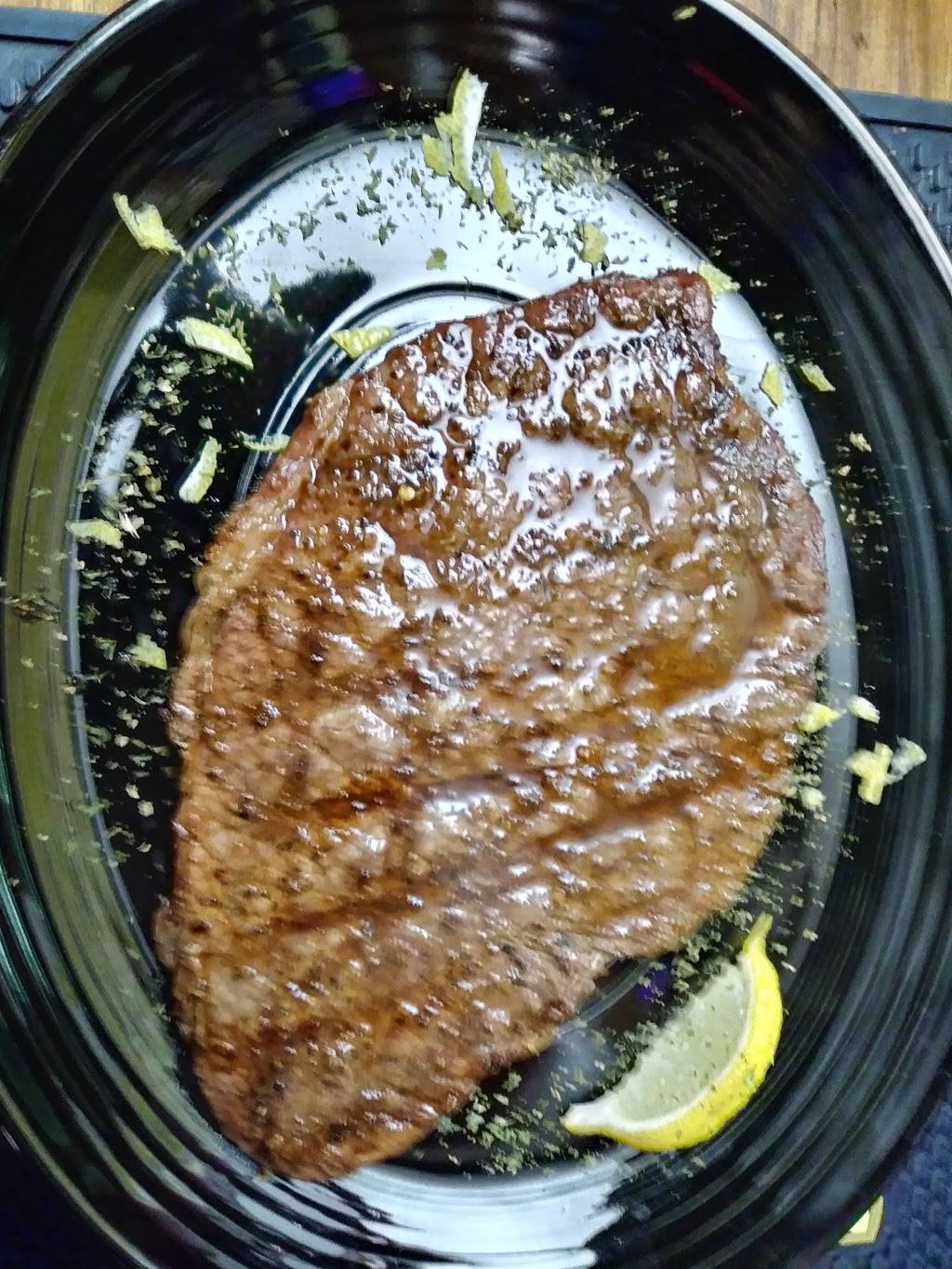 TJs Bar and Grille | restaurant | 4 Bridge Approach St, Buzzards Bay, MA 02532, USA | 5087592333 OR +1 508-759-2333