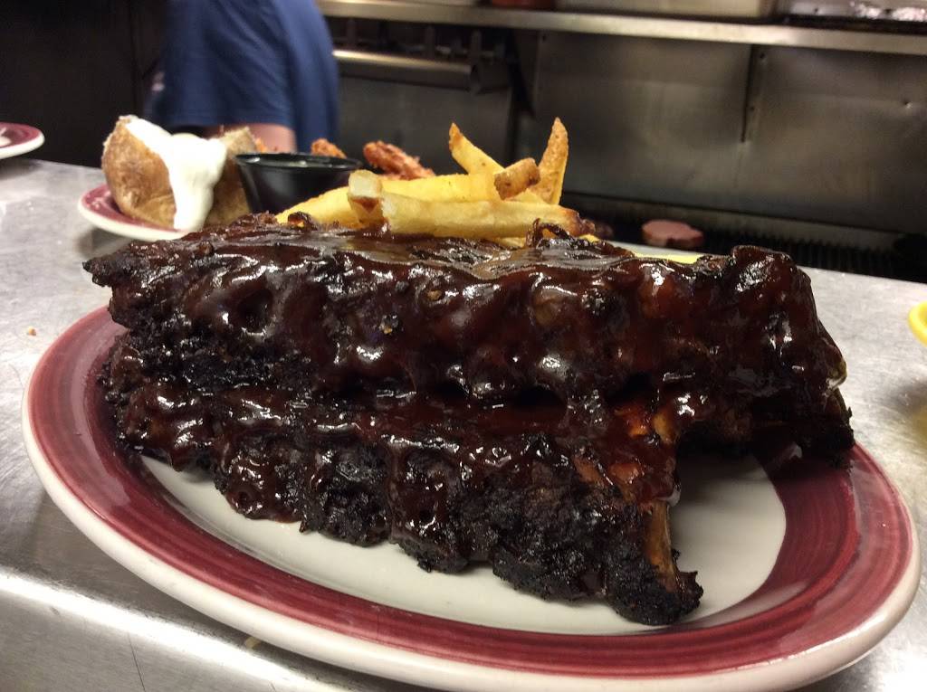 Canton Inn | restaurant | 303 22nd St, Hillsboro, IL 62049, USA | 2175322108 OR +1 217-532-2108