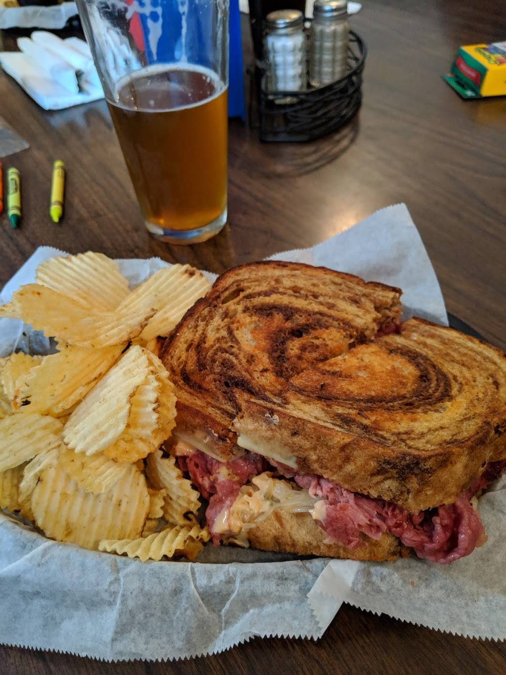 Gibbys Bar & Grill | restaurant | 139 W Main St, Mendon, MI 49072, USA | 2694964835 OR +1 269-496-4835