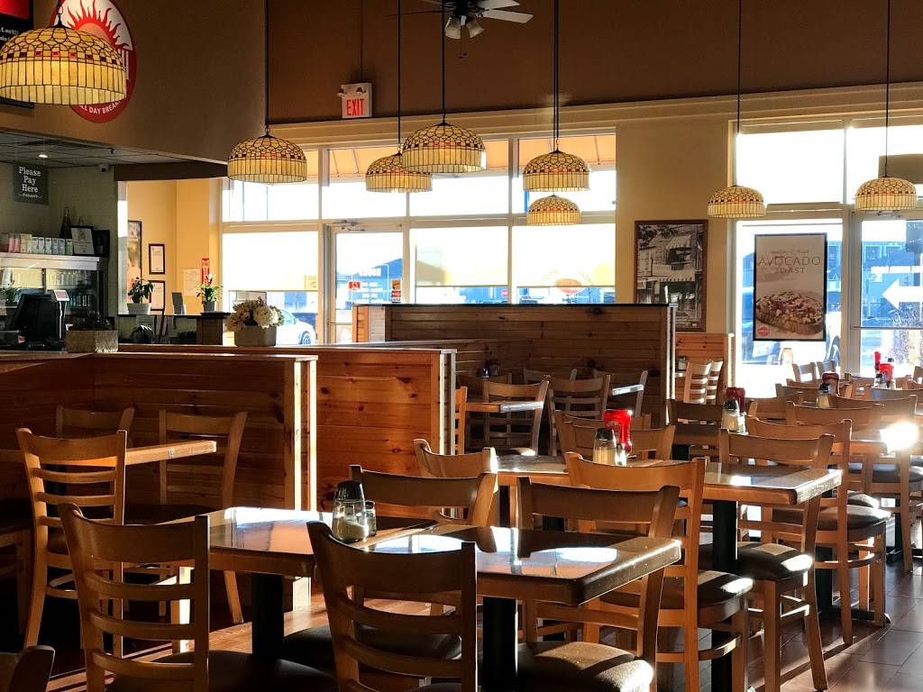 Sunset Grill | restaurant | 235 Ira Needles Blvd, Kitchener, ON N2N 0B5, Canada | 5195781124 OR +1 519-578-1124