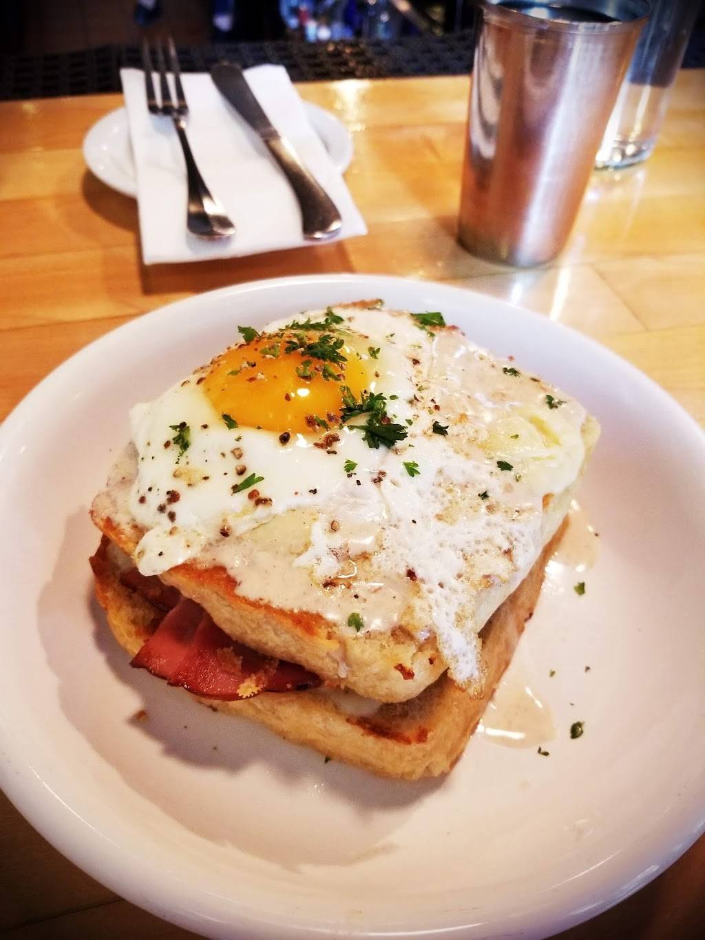 Hand + Foot | restaurant | 69 W Market St, Corning, NY 14830, USA | 6079732547 OR +1 607-973-2547