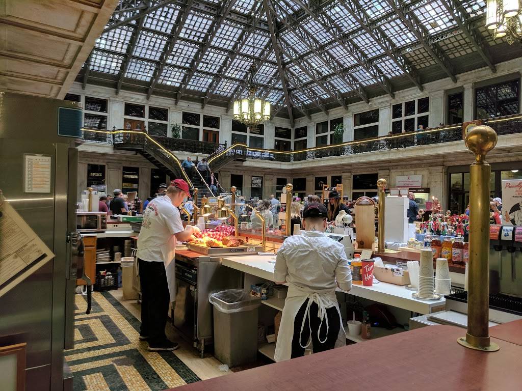 Charlie the Butchers Express Ellicott Square | restaurant | 295 Main St, Buffalo, NY 14203, USA | 7168558646 OR +1 716-855-8646