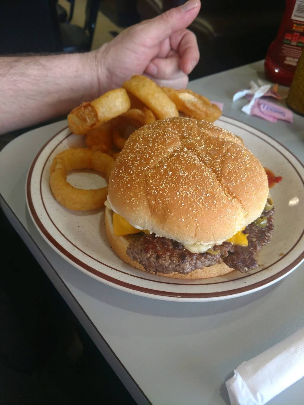 Chubbys Fish & Steak | restaurant | 9482 West, IN-120, Orland, IN 46776, USA | 2608296710 OR +1 260-829-6710