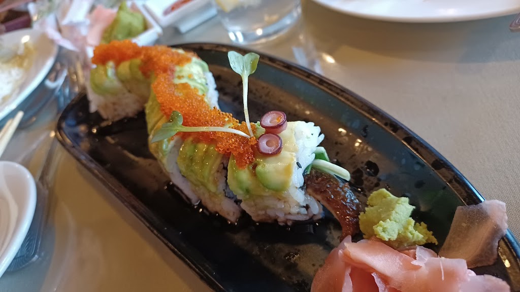 Benja Thai & Sushi | restaurant | 2 W St George Blvd #12, St. George, UT 84770, USA | 4356289538 OR +1 435-628-9538