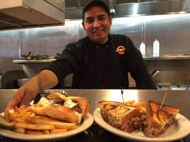 Bernies City Diner | restaurant | 14700 Tamiami Trail N #22, Naples, FL 34110, USA | 2396316591 OR +1 239-631-6591