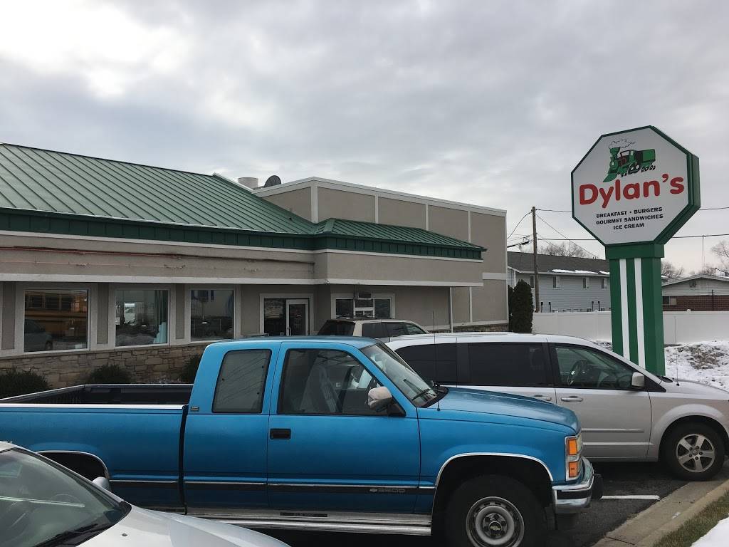 Dylans Drive In Kaysville | restaurant | 185 N Main St, Kaysville, UT 84037, USA | 8014987777 OR +1 801-498-7777