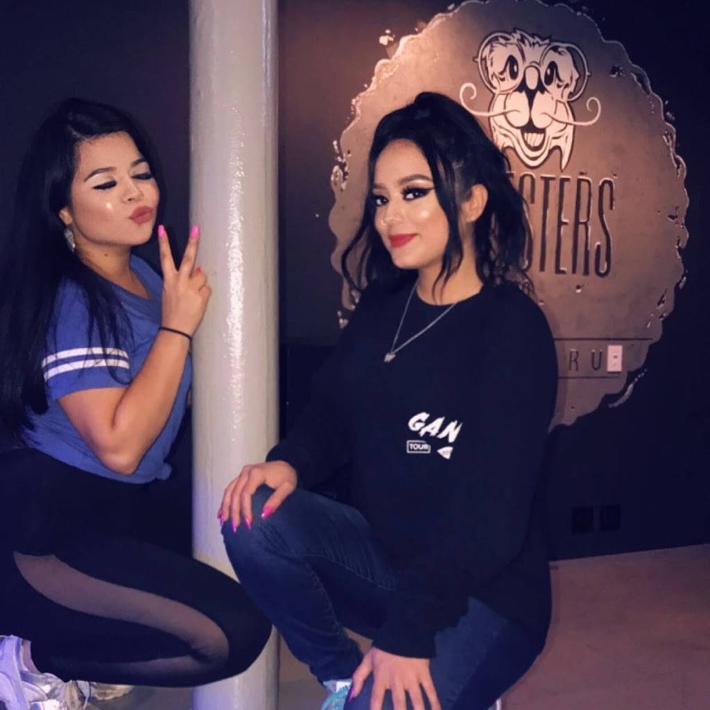 Jokesters 22 Pub N Grub | night club | 713 S Alamo St, San Antonio, TX 78205, USA | 2106162504 OR +1 210-616-2504