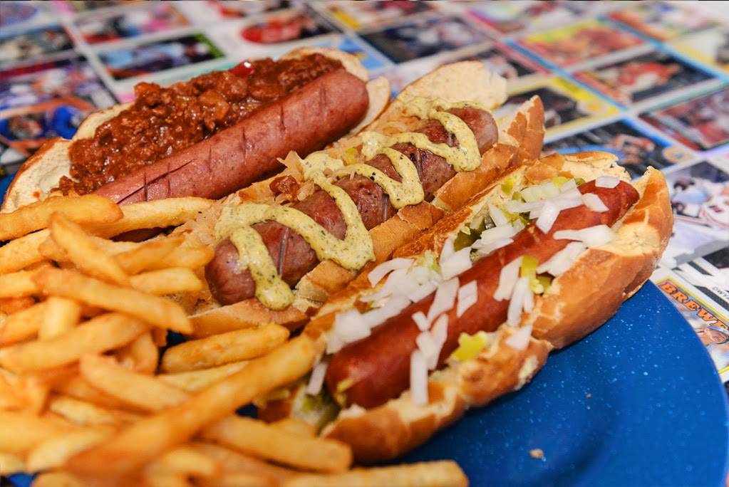 Teaneck Doghouse | restaurant | 1415 Palisade Ave, Teaneck, NJ 07666, USA | 2015307733 OR +1 201-530-7733