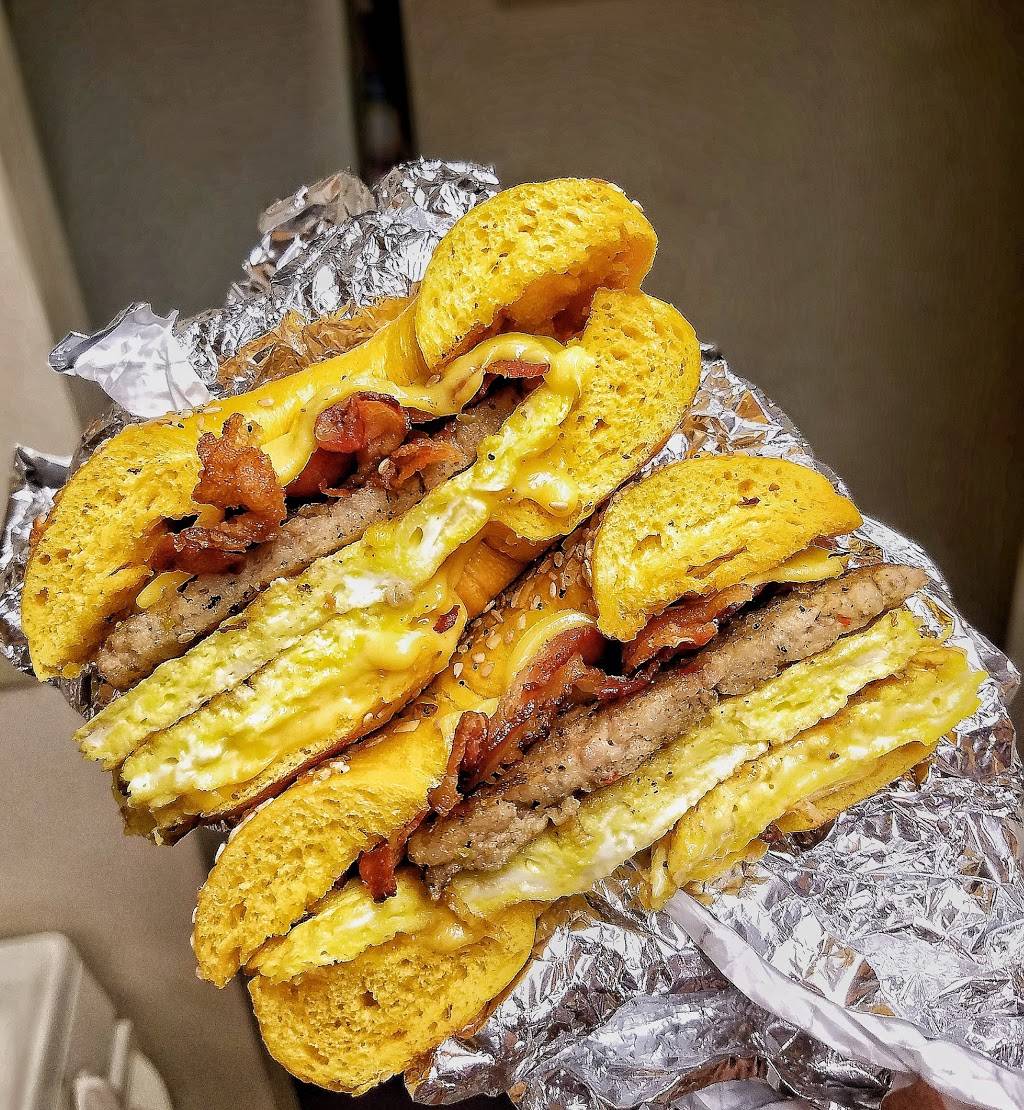 Roses River Deli | restaurant | 140 River Ave, Patchogue, NY 11772, USA | 6312894777 OR +1 631-289-4777