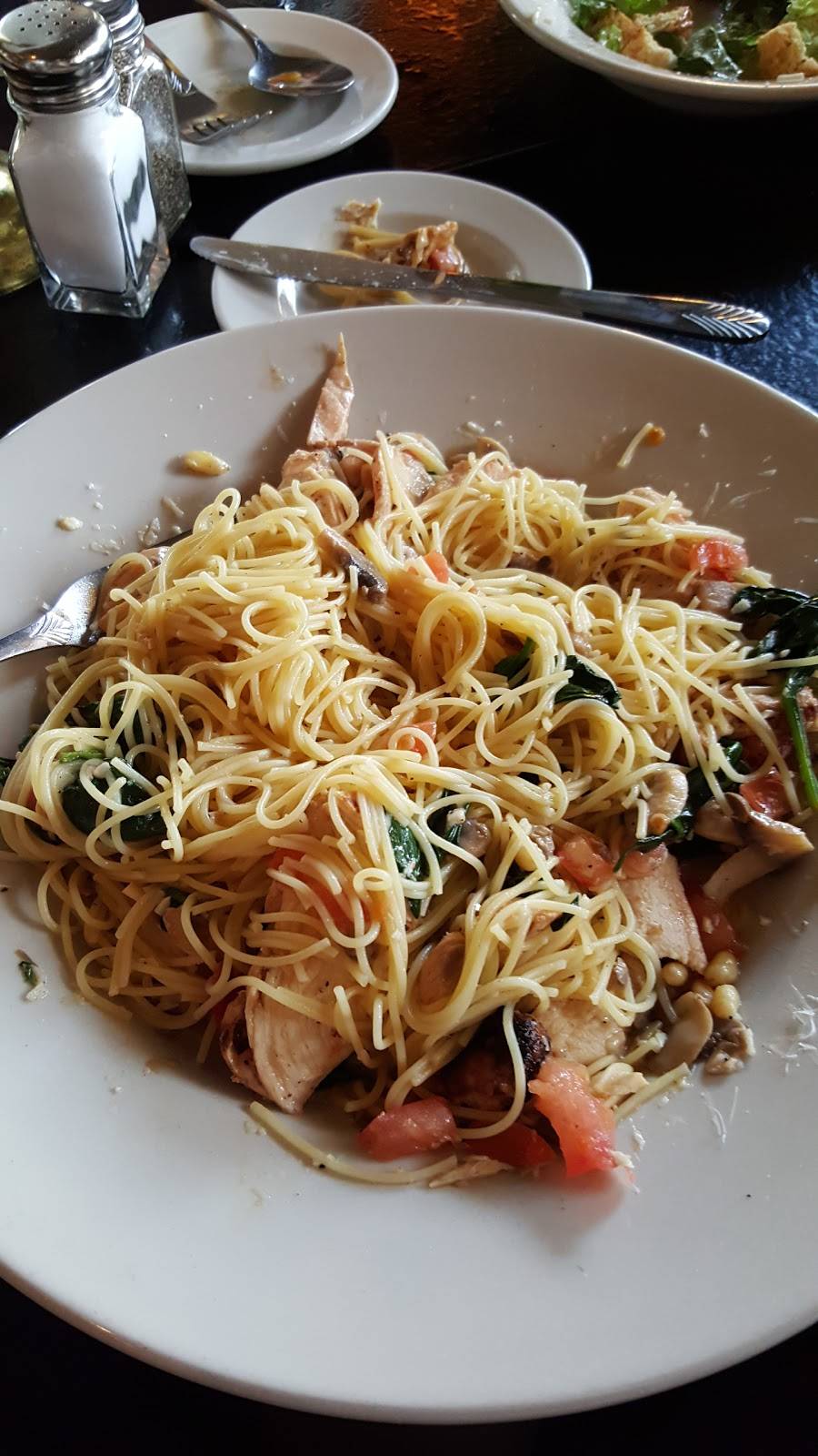 Italiannis | restaurant | 1601 Precinct Line Rd, Hurst, TX 76054, USA | 8174986770 OR +1 817-498-6770