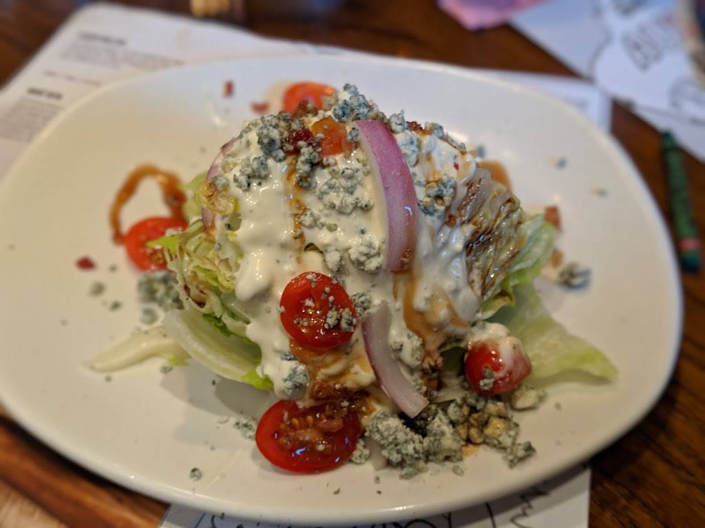 Outback Steakhouse | restaurant | 5228 N Service Rd, St Peters, MO 63376, USA | 6369409409 OR +1 636-940-9409