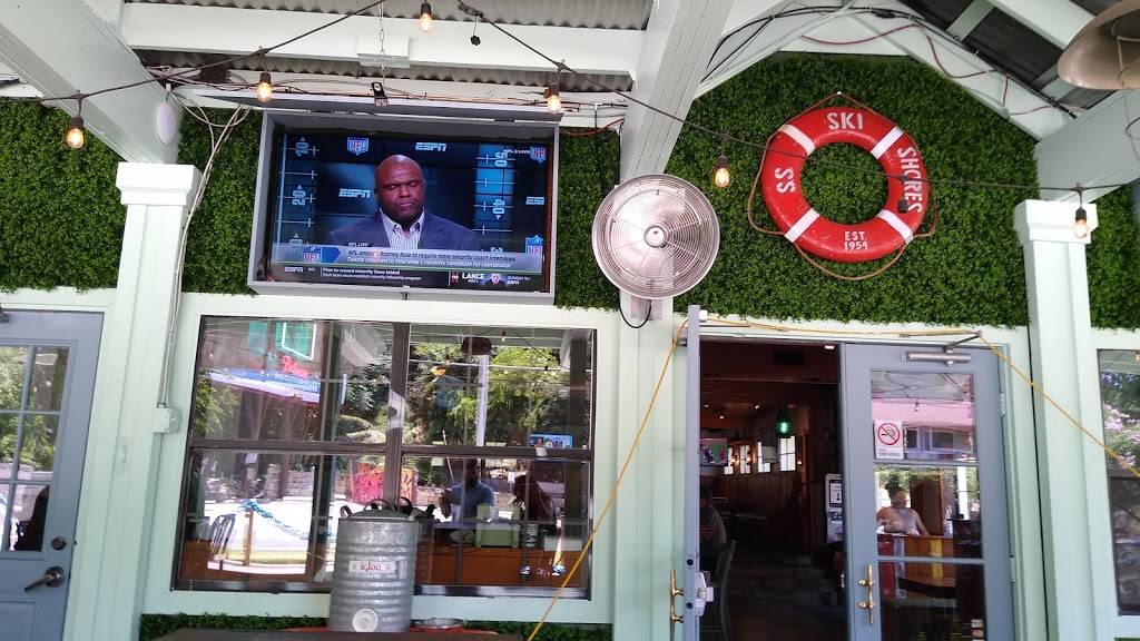 Ski Shores Cafe | restaurant | 1530 Barton Springs Rd, Austin, TX 78704, USA | 7372225600 OR +1 737-222-5600