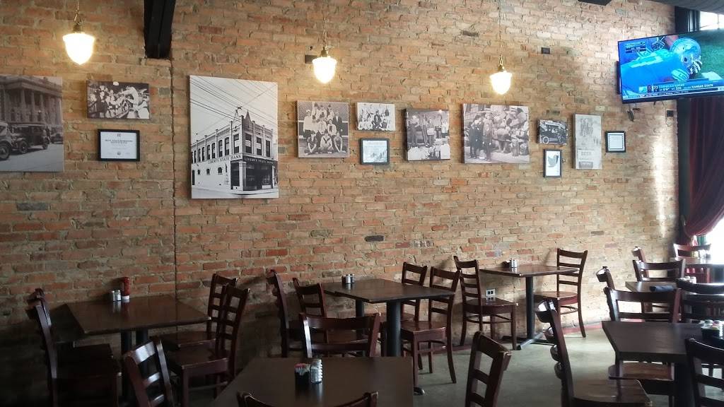 Green Door Public House | restaurant | 600 S Harwood St, Dallas, TX 75201, USA | 2147490240 OR +1 214-749-0240