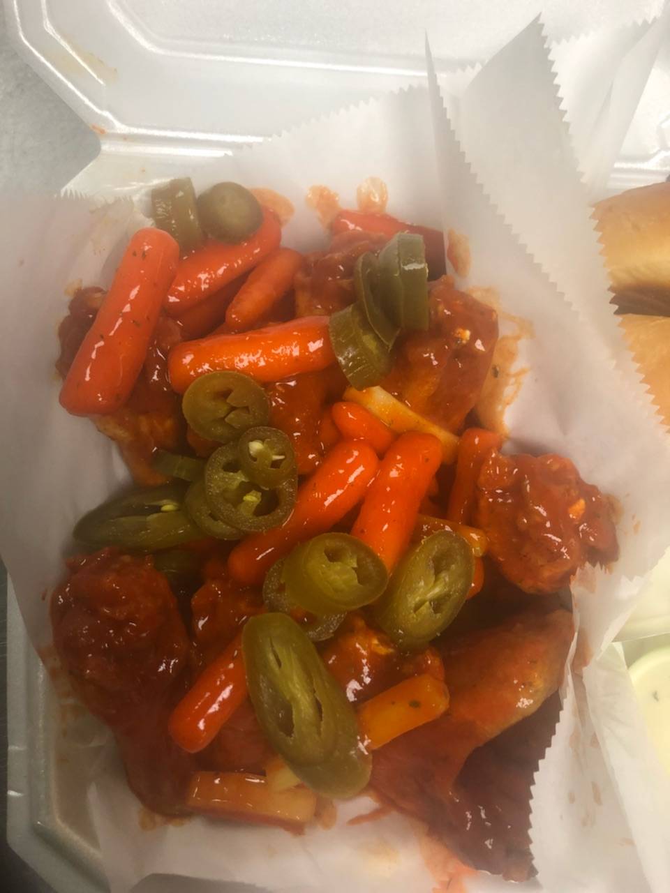 Byhalia Wings N Things | restaurant | 28 Chase St, Byhalia, MS 38611, USA | 6628385959 OR +1 662-838-5959