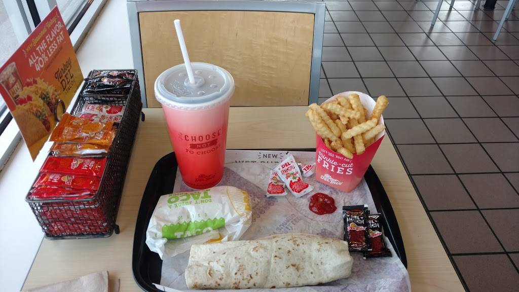 Del Taco | meal takeaway | 8100 Northfield Blvd, Denver, CO 80239, USA | 3033071712 OR +1 303-307-1712
