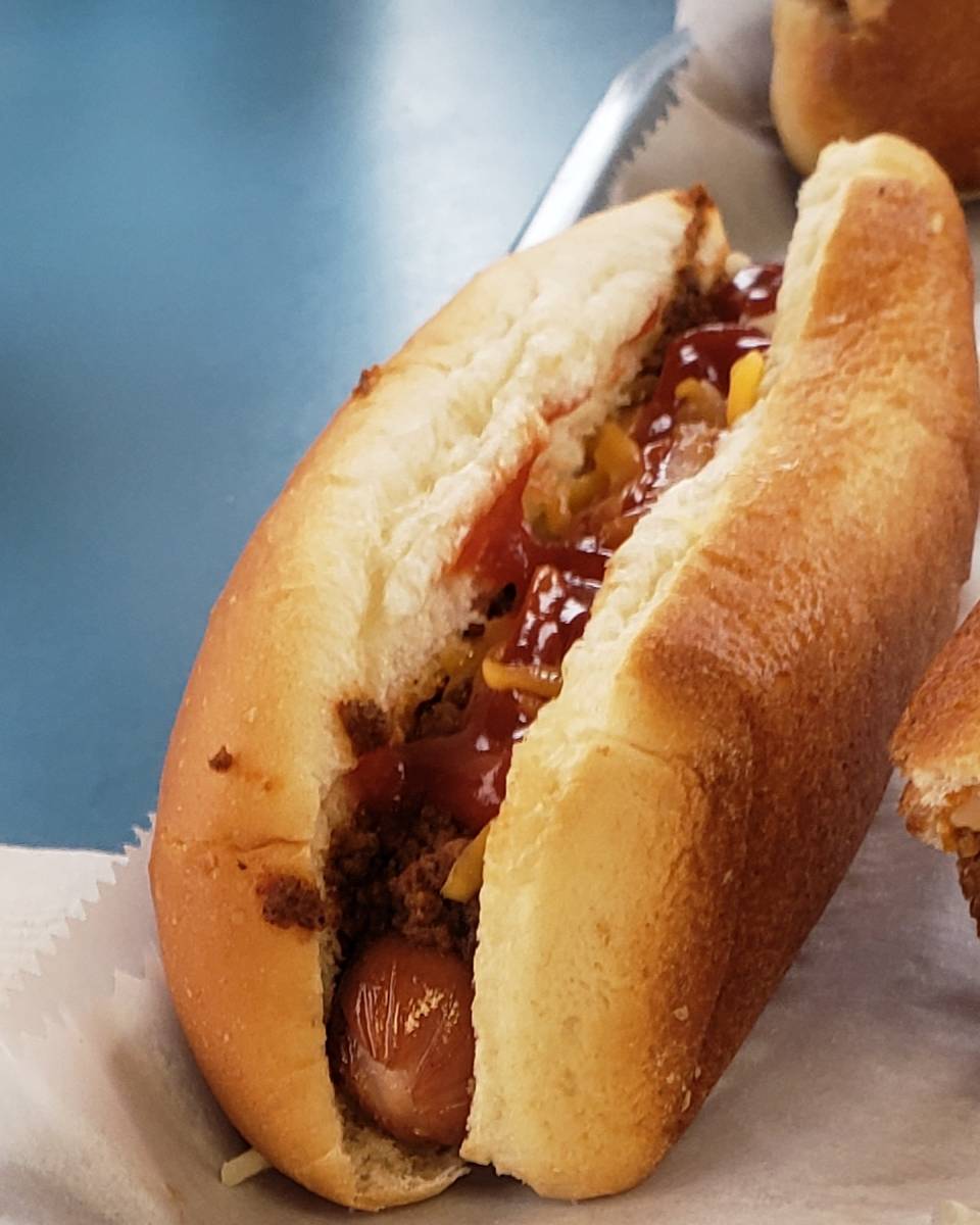 Roanoke Wiener Stand No. 2 | restaurant | 3601 Brandon Ave SW, Roanoke, VA 24018, USA | 5403450095 OR +1 540-345-0095