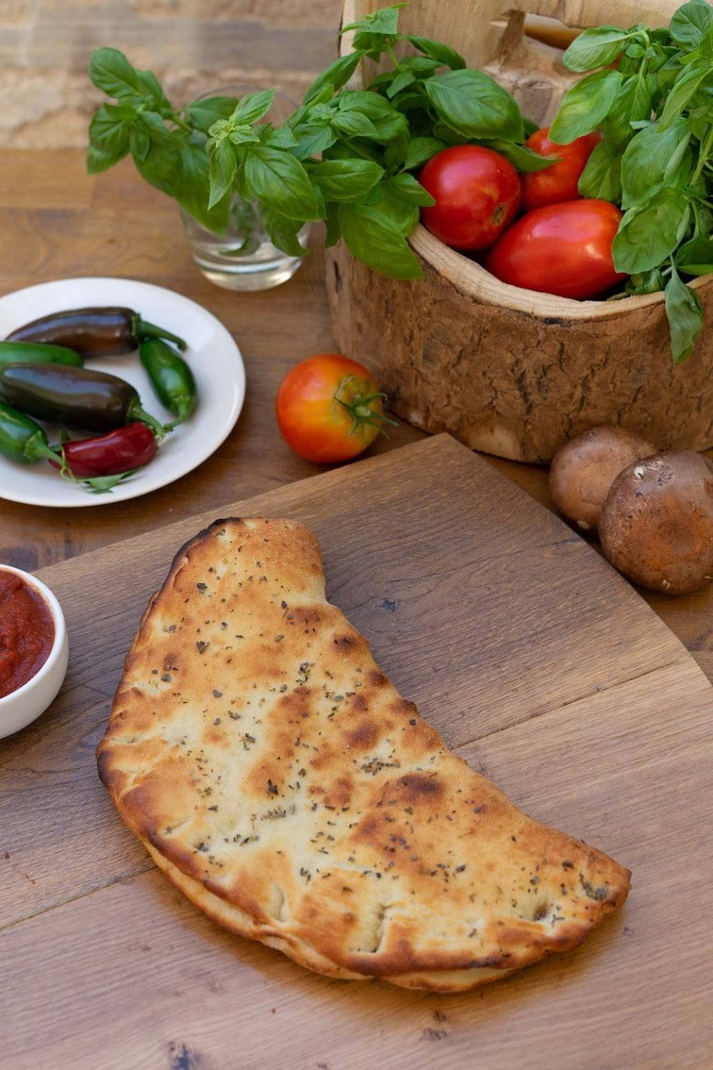 Fired Pizzas | restaurant | 11160 Circle Dr, Austin, TX 78736, USA | 5122563814 OR +1 512-256-3814