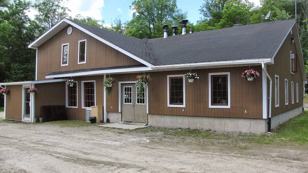 Érablière des Ponts Couverts | restaurant | 75 Chemin de la Lièvre, Kiamika, QC J0W 1G0, Canada | 8196233537 OR +1 819-623-3537
