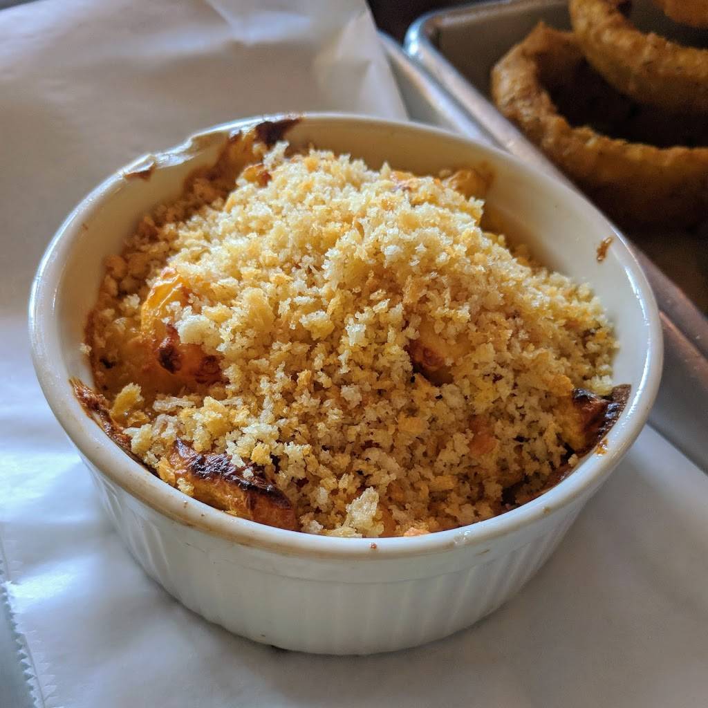 Shooters Bar & BBQ | restaurant | 113 E 1st St, OFallon, IL 62269, USA | 6186222227 OR +1 618-622-2227