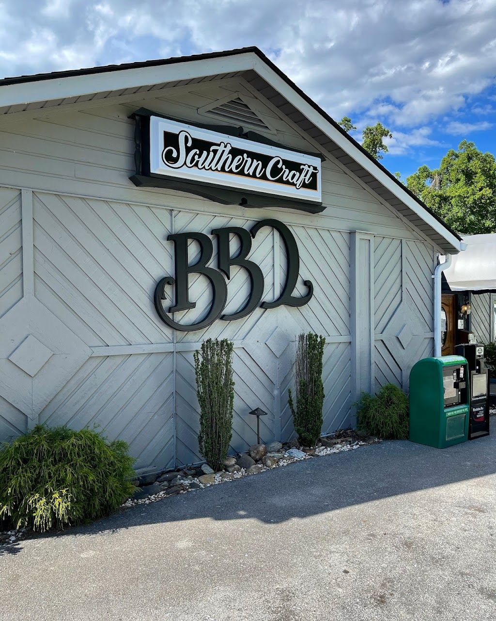 Southern Craft BBQ Watauga | restaurant | 2340 US-321, Hampton, TN 37658, USA | 4237255263 OR +1 423-725-5263