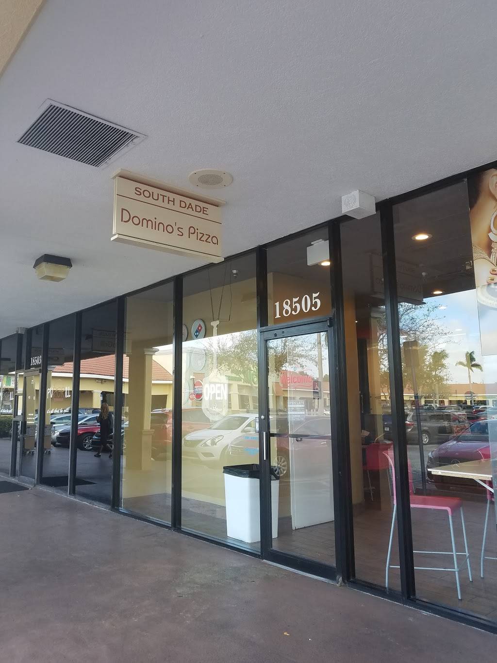 Dominos Pizza | meal delivery | 18505 S Dixie Hwy, Miami, FL 33157, USA | 3052780505 OR +1 305-278-0505