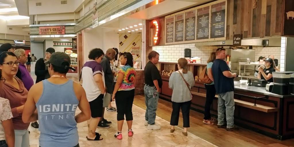 2 Brothers BBQ & Wings | restaurant | Mall Food Court, 750 Sunland Park Dr, El Paso, TX 79912, USA | 9152228909 OR +1 915-222-8909