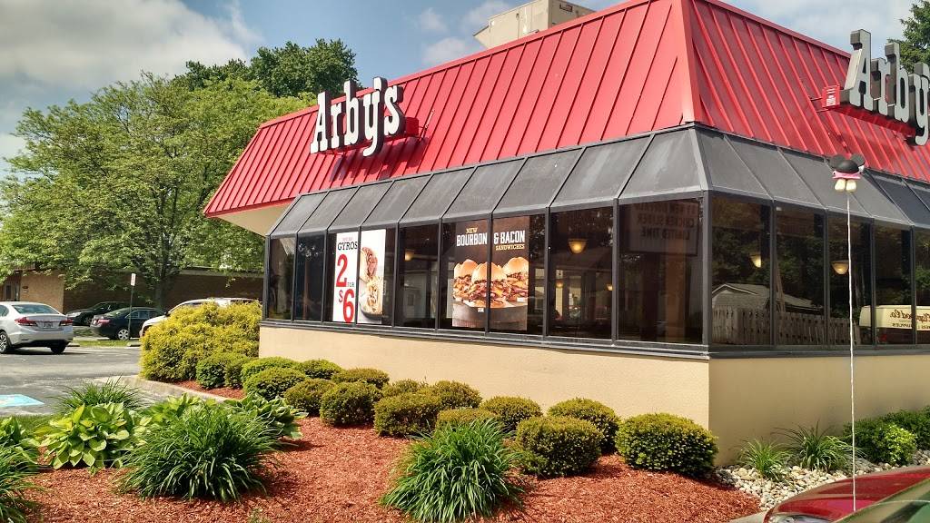 Arbys | restaurant | 301 N County Line St, Fostoria, OH 44830, USA | 4194360935 OR +1 419-436-0935
