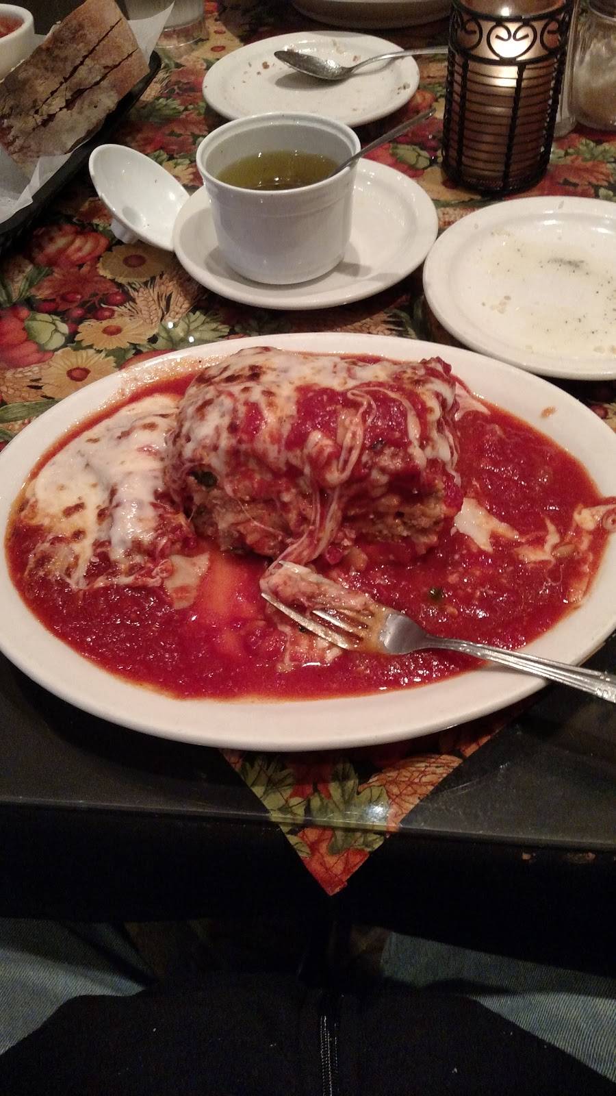 Binantis Taste of Italy | restaurant | 101 S 2nd St, Silver Lake, WI 53170, USA | 2628898387 OR +1 262-889-8387