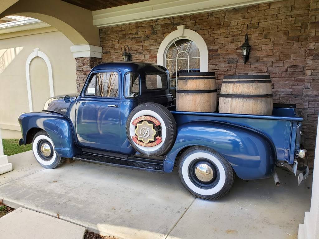 DelMonaco Winery & Vineyards | restaurant | 600 Lance Dr, Baxter, TN 38544, USA | 9318581177 OR +1 931-858-1177