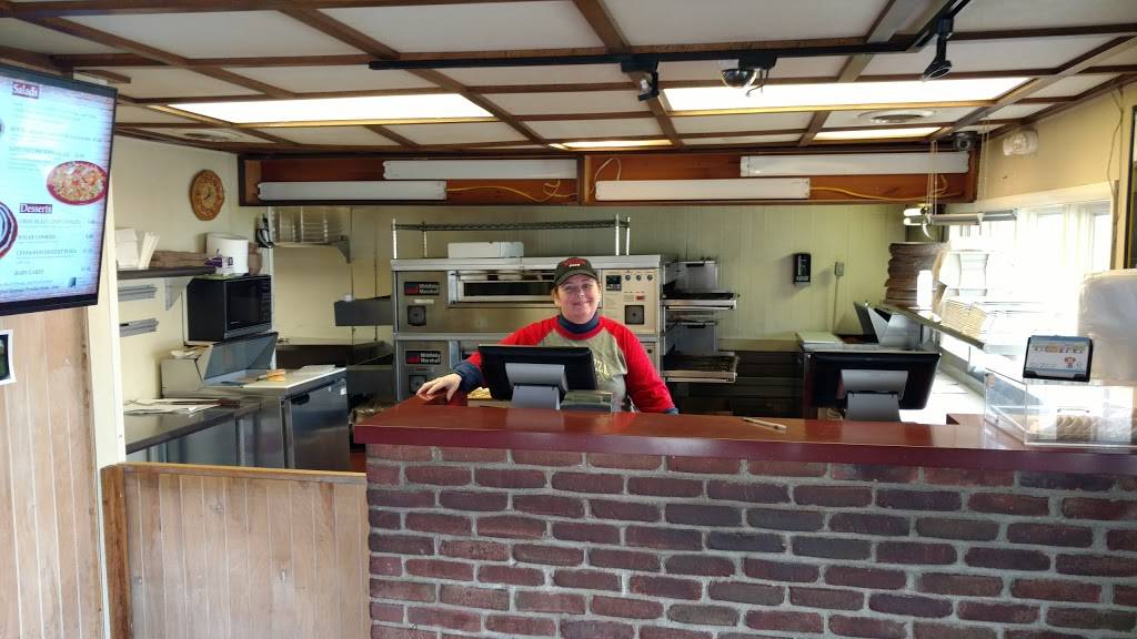 Johnnies Villa Pizza | meal takeaway | 105 W Coshocton St, Johnstown, OH 43031, USA | 7409672030 OR +1 740-967-2030