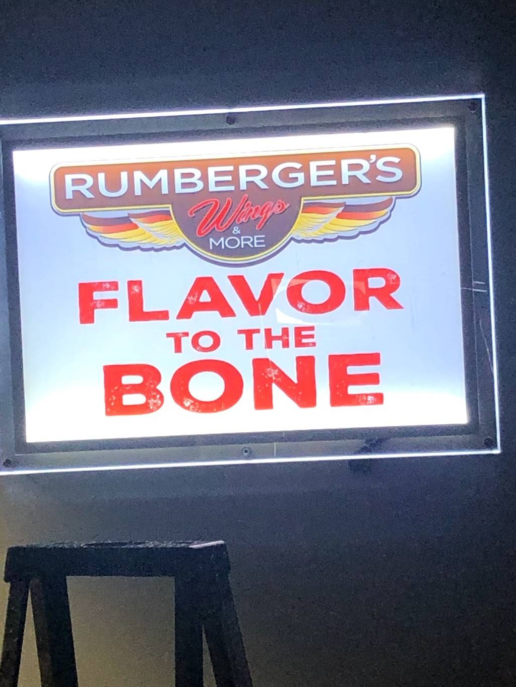 Rumbergers Wings - Main Street | restaurant | 500 Main St, Peoria, IL 61602, USA | 3098398160 OR +1 309-839-8160