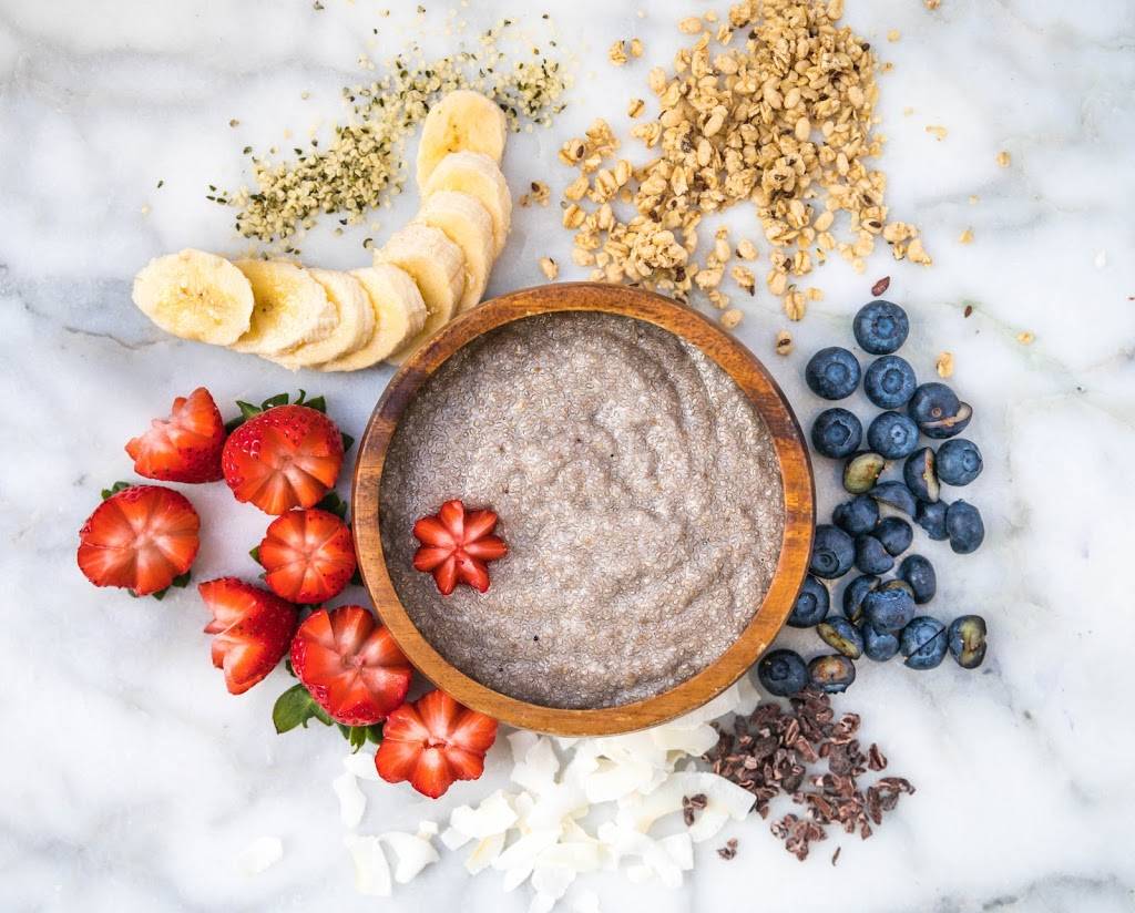 JuiceWell Memorial at Hedwig Village | restaurant | 9317 Katy Fwy Suite B, Houston, TX 77024, USA | 7134634709 OR +1 713-463-4709