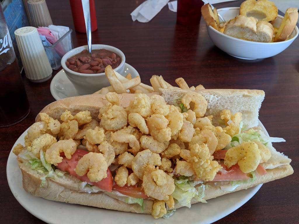 Da Kitchen Too | restaurant | 714 US-90, Waveland, MS 39576, USA | 2284677242 OR +1 228-467-7242