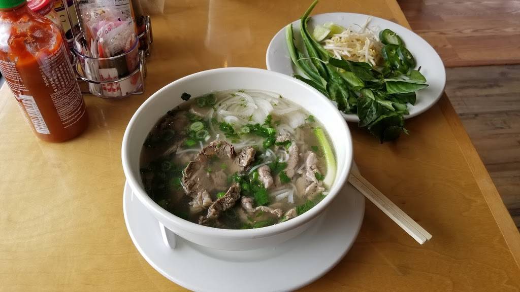 Vincent Cafe’s Phở House | restaurant | 815 Merchant Dr, Knoxville, TN 37912, USA | 8656885815 OR +1 865-688-5815