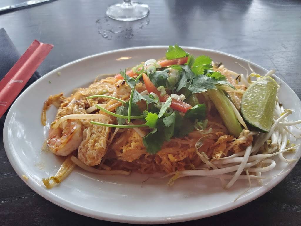 Basil Thai Park Circle | restaurant | 1070 E Montague Ave Suite A, North Charleston, SC 29405, USA | 8432258161 OR +1 843-225-8161