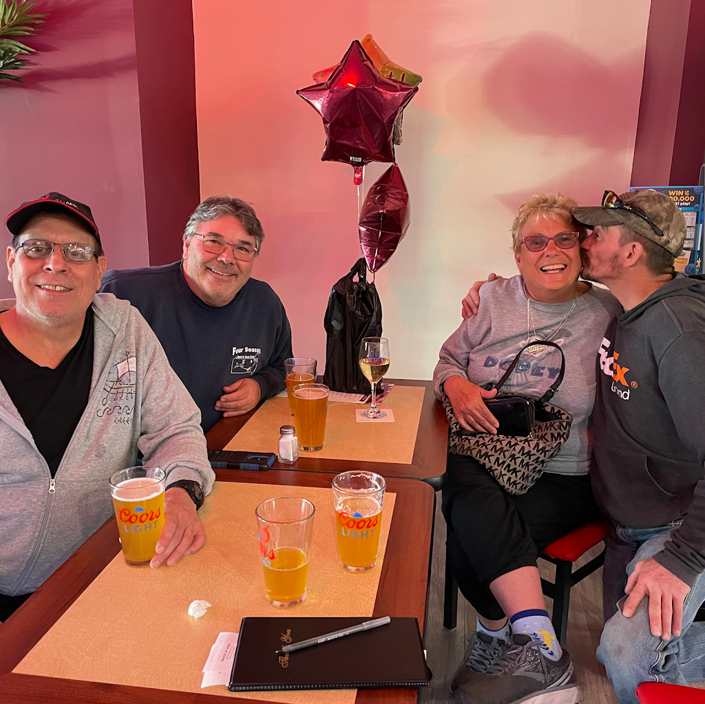 Waves of wine | restaurant | 735 Roosevelt Ave, Carteret, NJ 07008, USA | 7323520295 OR +1 732-352-0295