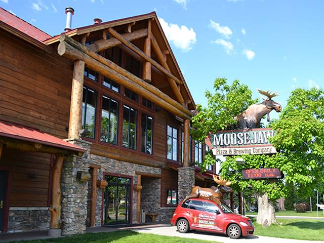 Wisconsin Dells Brewing Co. | restaurant | 110 Wisconsin Dells Pkwy S, Wisconsin Dells, WI 53965, USA | 6082541122 OR +1 608-254-1122