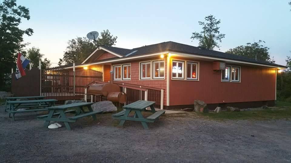 Ole Hampton House Tavern | restaurant | 110 Campbell Ln, Hampton, NY 12837, USA | 5182829240 OR +1 518-282-9240