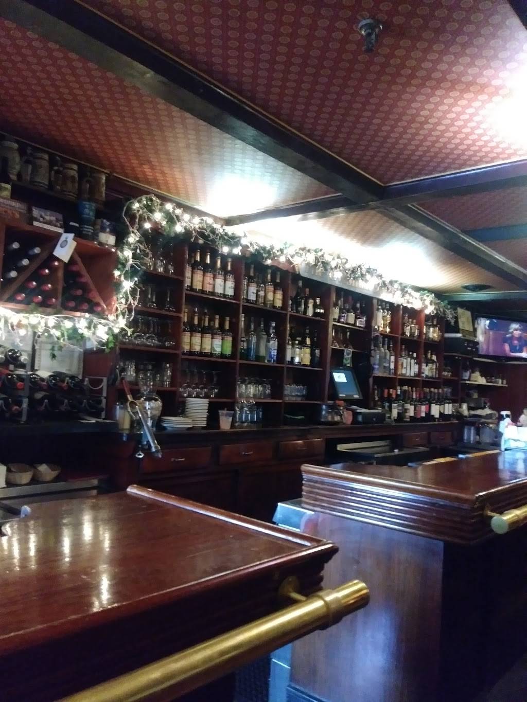 Colonial House Restaurant | restaurant | 33 Savin Ave, Norwood, MA 02062, USA | 7817623000 OR +1 781-762-3000