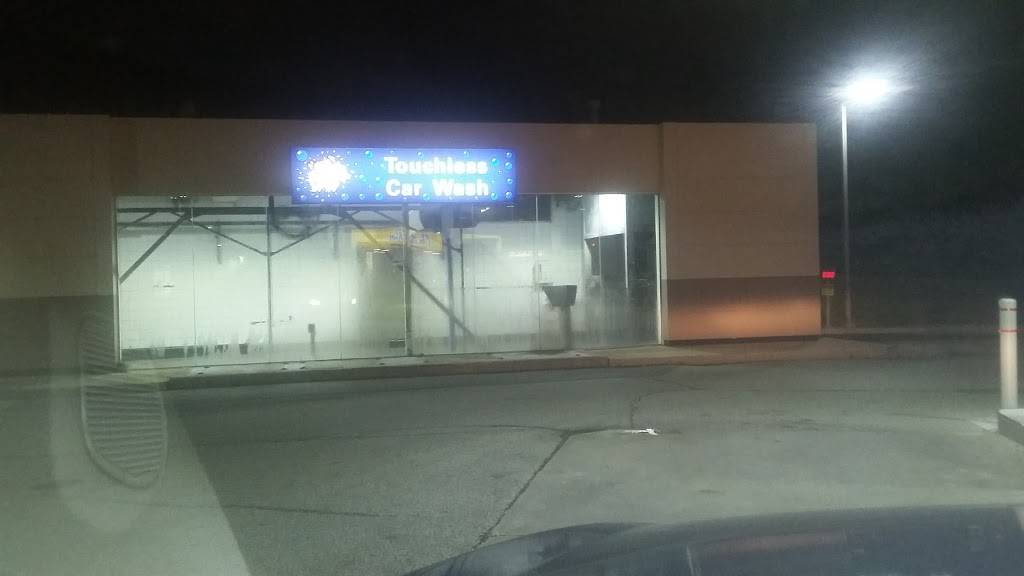 Esso | restaurant | 7025 Millcreek Dr, Mississauga, ON L5N 3R3, Canada | 9058144871 OR +1 905-814-4871