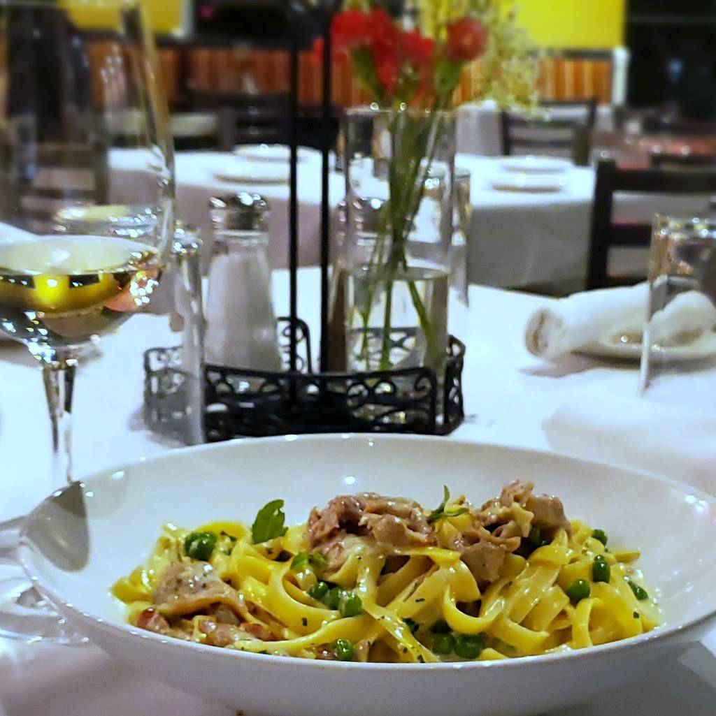 Ciro Italian Kitchen & Bar | restaurant | 120 W Union St, Athens, OH 45701, USA | 7404475121 OR +1 740-447-5121