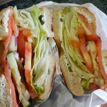 Saratoga Bagels | bakery | 12840 Saratoga Sunnyvale Rd, Saratoga, CA 95070, USA | 4088676834 OR +1 408-867-6834