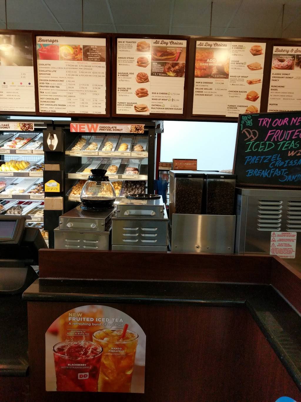 Dunkin | cafe | 1594 West Chester Pike, West Chester, PA 19382, USA | 4846040325 OR +1 484-604-0325